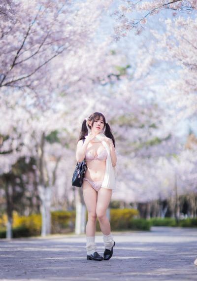 国产av美女激情_电影免费观看