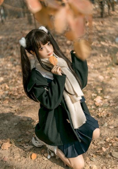 欧美黄色衣服女孩_超清在线手机播放