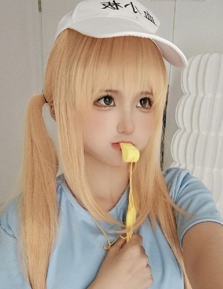欧美老熟妇中出_老版国语字幕